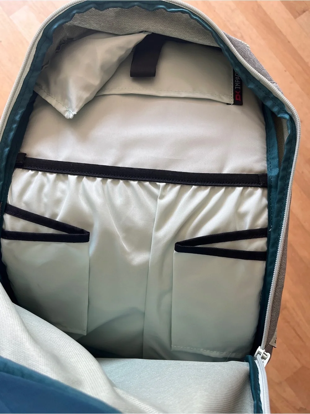 Dakine daypack streamlined
